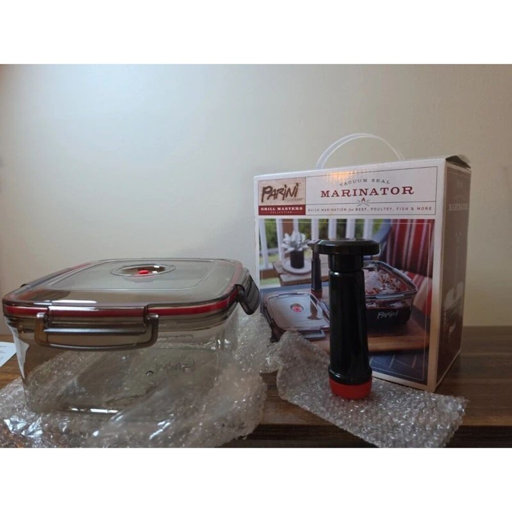 Parini Vacuum Seal Marinator infuser Container 2.6 QT Marinates Meats Fish Veg